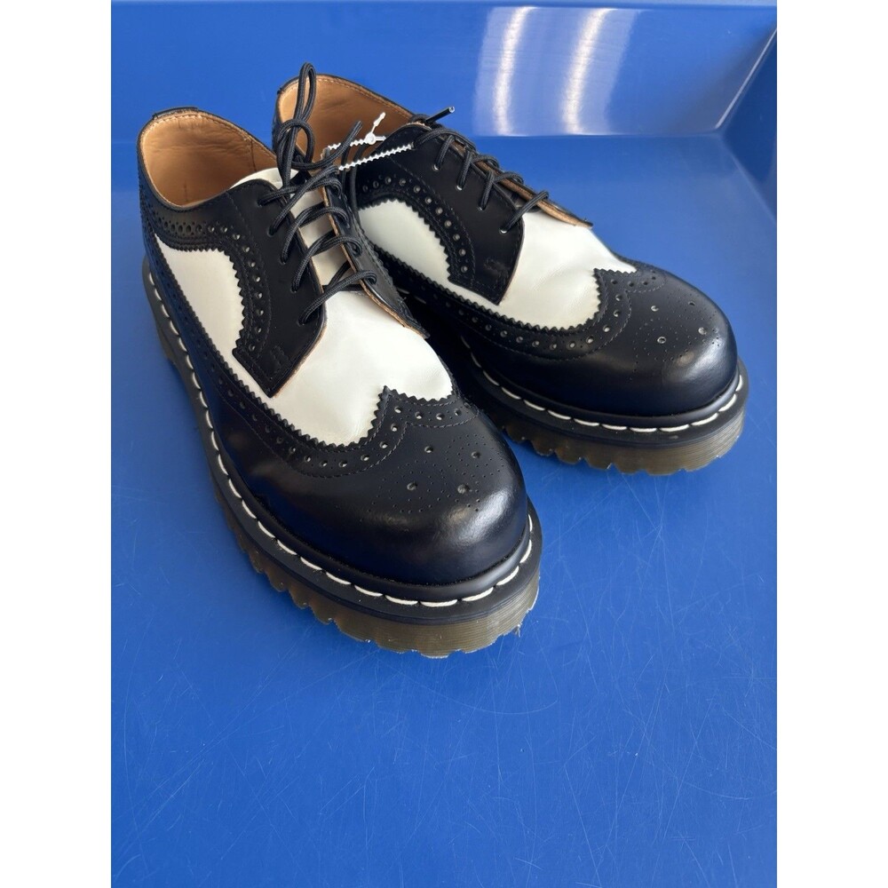 Dr. Martens 3989 Brogue Black and White Leather Size US 8M NJ004 CK 10 W